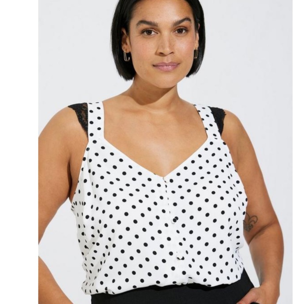 TORRID Studio Crepe de Chine Lace Trim Button Front Tank 2X NWOT